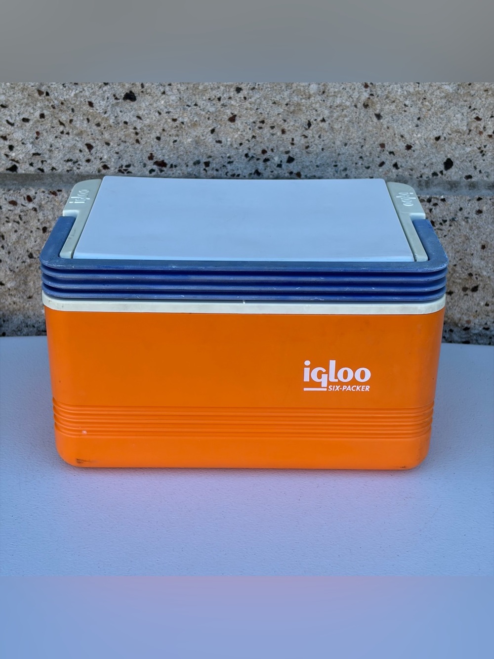 Vintage Igloo Legend Six-Packer Cooler Orange Blue White Lunchbox